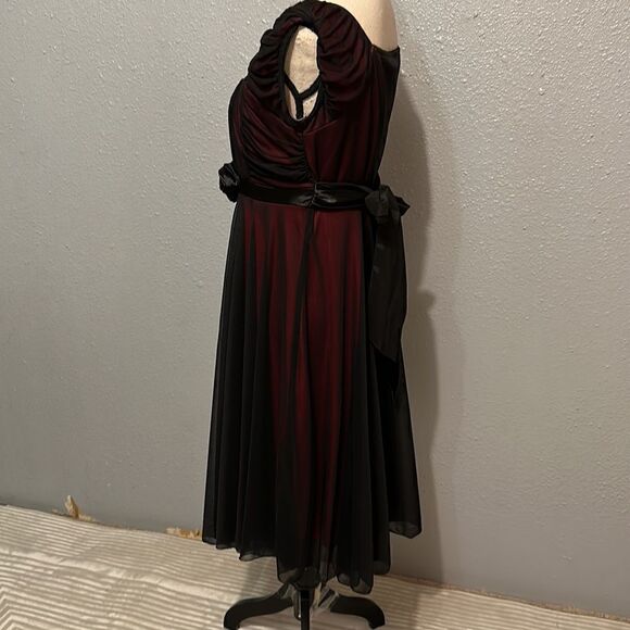 Vintage Jody California knee length red black sheer dress size 13/14 - Picture 5 of 12